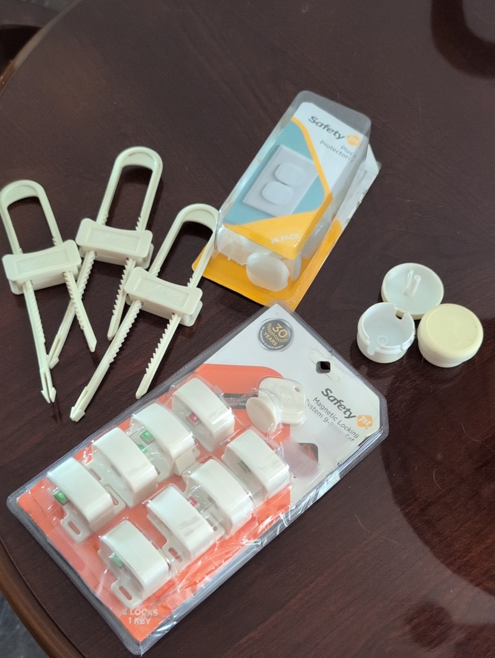 Safety 1st White Child Safety Lock Set – Multi-Piece Kit